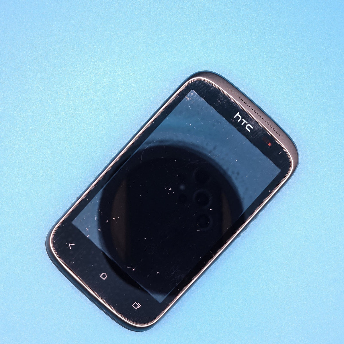 HTC Desire C 4GB Black – Untested – For Parts – FREE POSTAGE – READ DESCRIPTION2