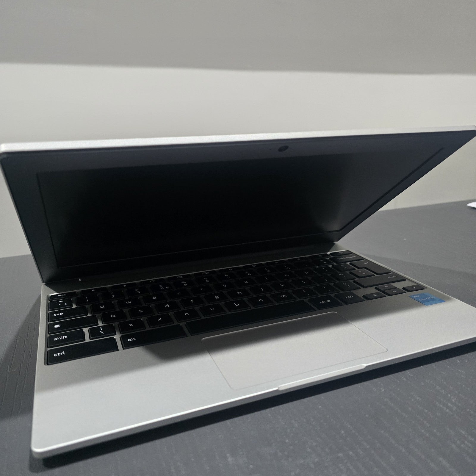 Samsung Galaxy Chromebook Go 11.6" 4GB 64GB Silver Grade A #123B1