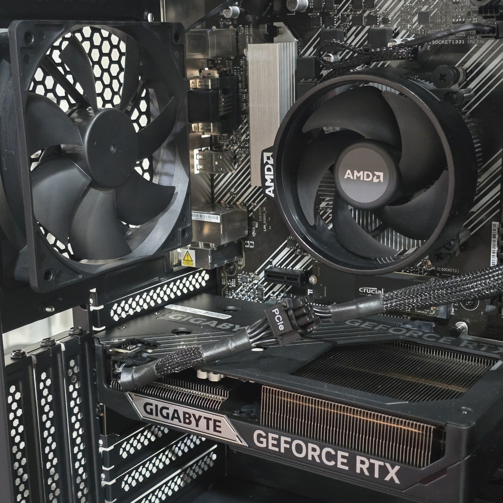 PCSpecialist Fusion 32 Ryzen 5 RTX 5060 Ti 16GB 1TB Gaming PC Bundle #A 237A10