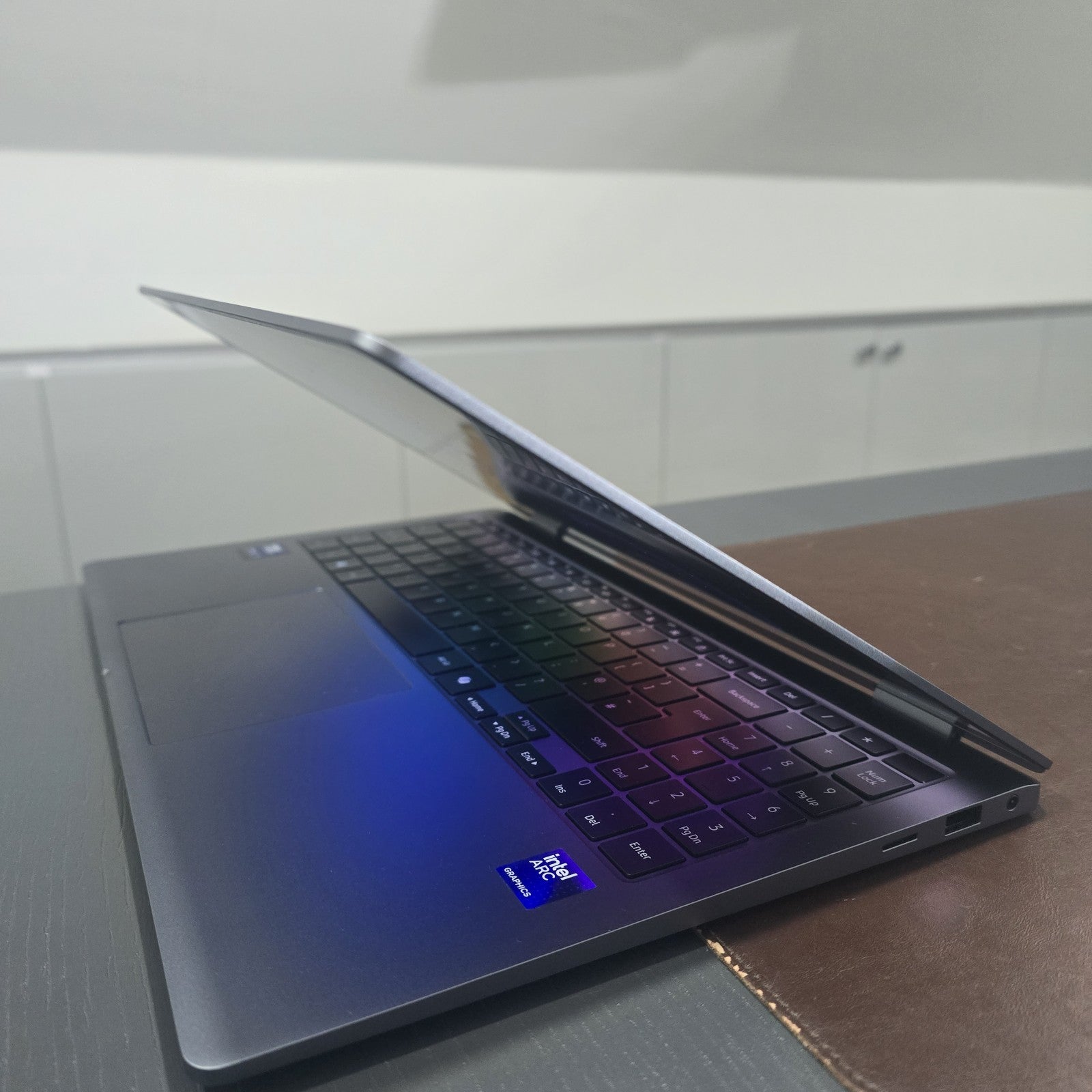 Samsung Galaxy Book5 360 256GB Gray Grade A Excellent Condition #106B5