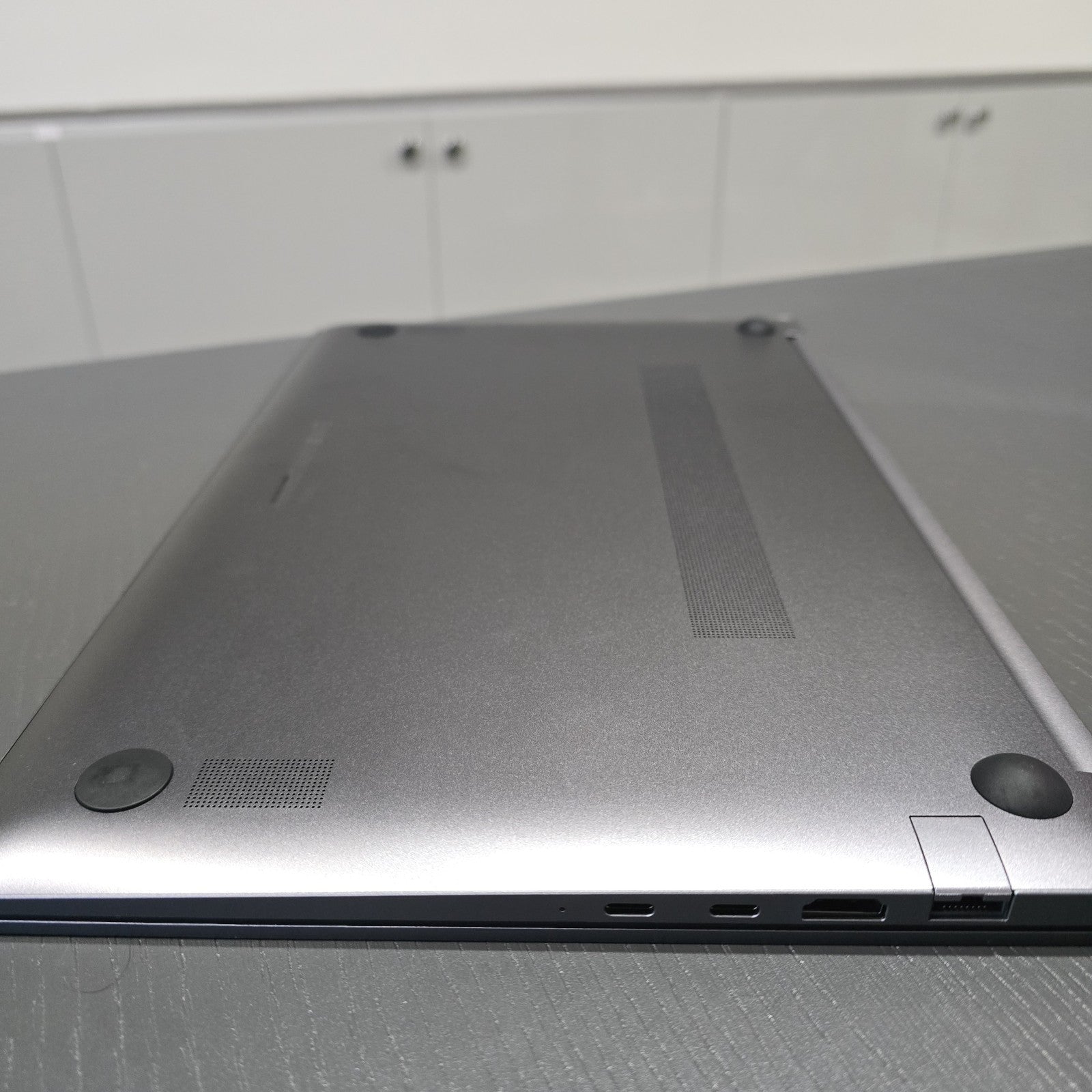 Samsung Galaxy Book5 15.6" Laptop 512GB SSD, Grey - NP750XHD-KD3UK Grade A 154A23