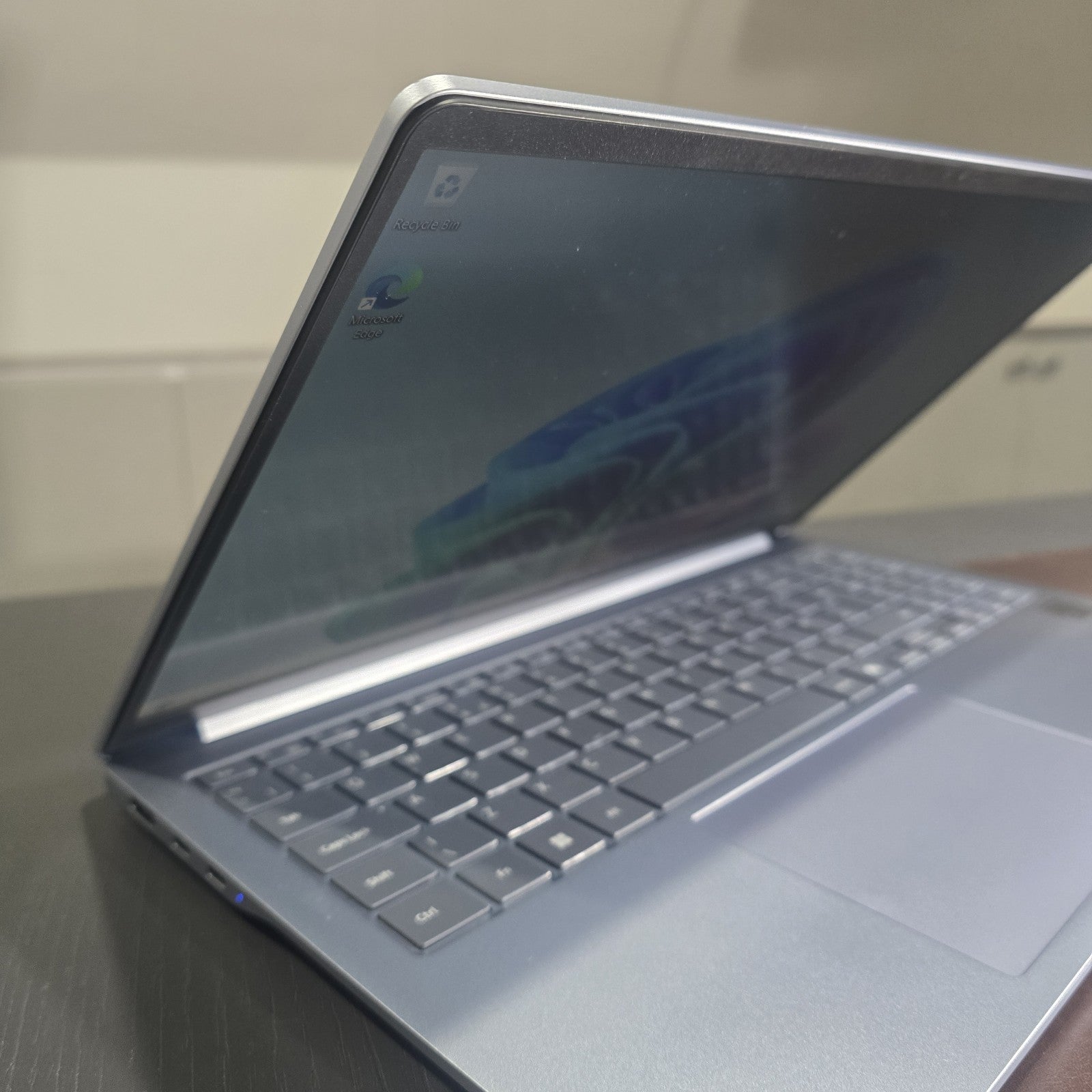 Samsung Galaxy Book4 Edge 15.6” Snapdragon X 16GB 256GB Blue Grade B #104J2