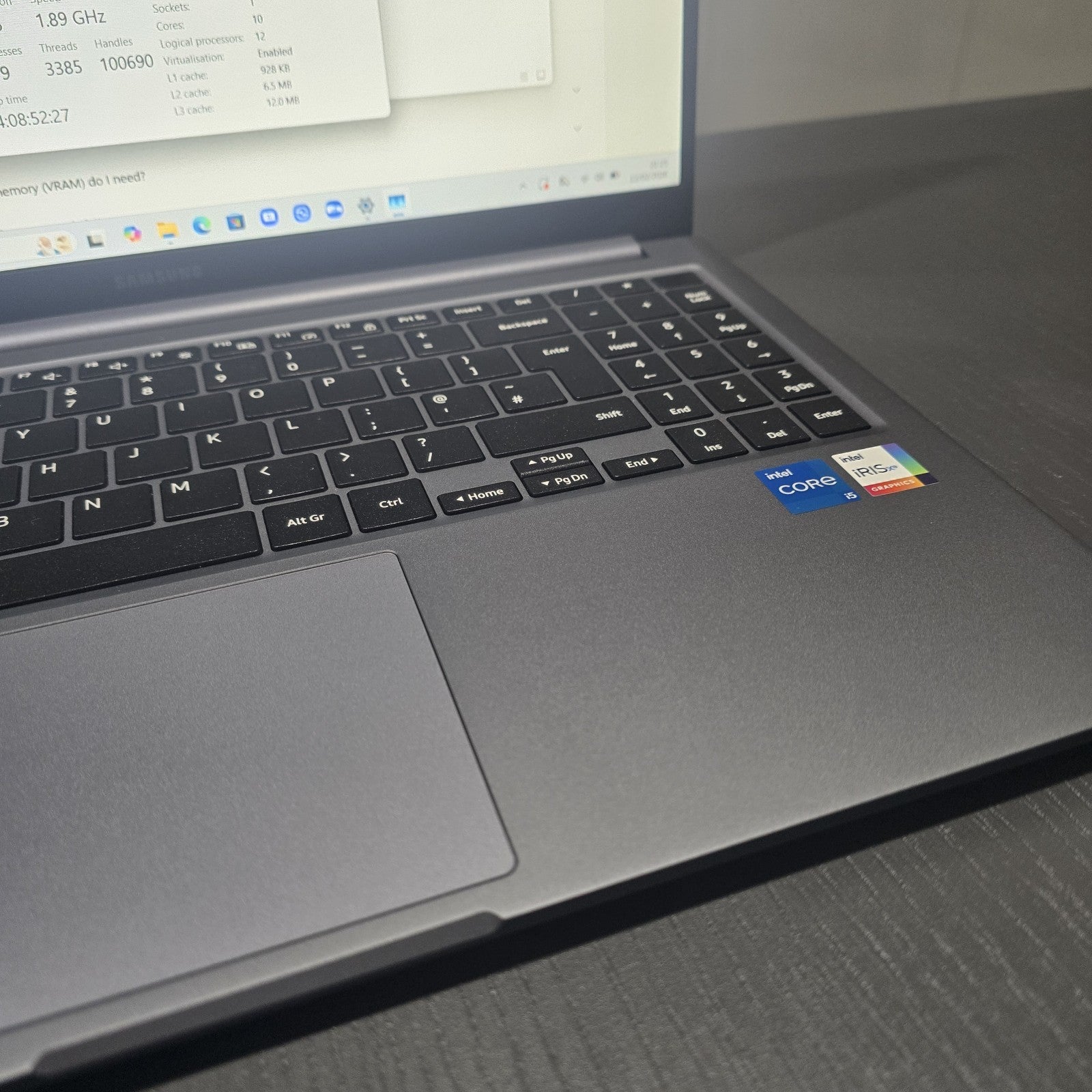 Samsung Galaxy Book4 i5 8GB 256GB 15.6" Grade C Issue #105A14