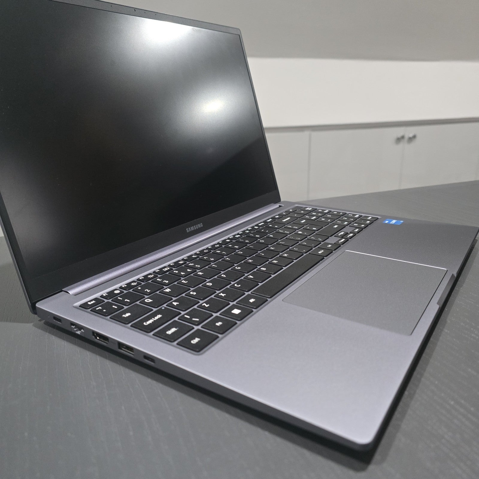 Samsung Galaxy Book4 15.6" Laptop Intel Core i3 8 GB 256 GB SSD Grey #A 105E/F1