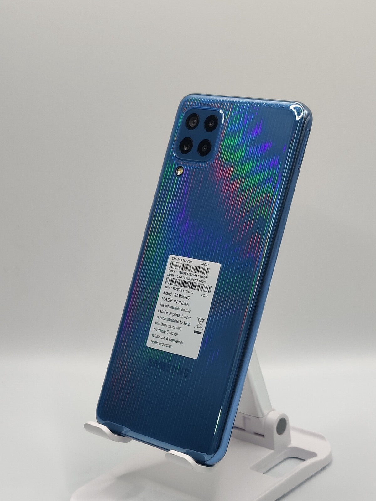 Samsung Galaxy M32  Grade A in Light Blue | Black 64GB | UNLOCKED | FREE POST1
