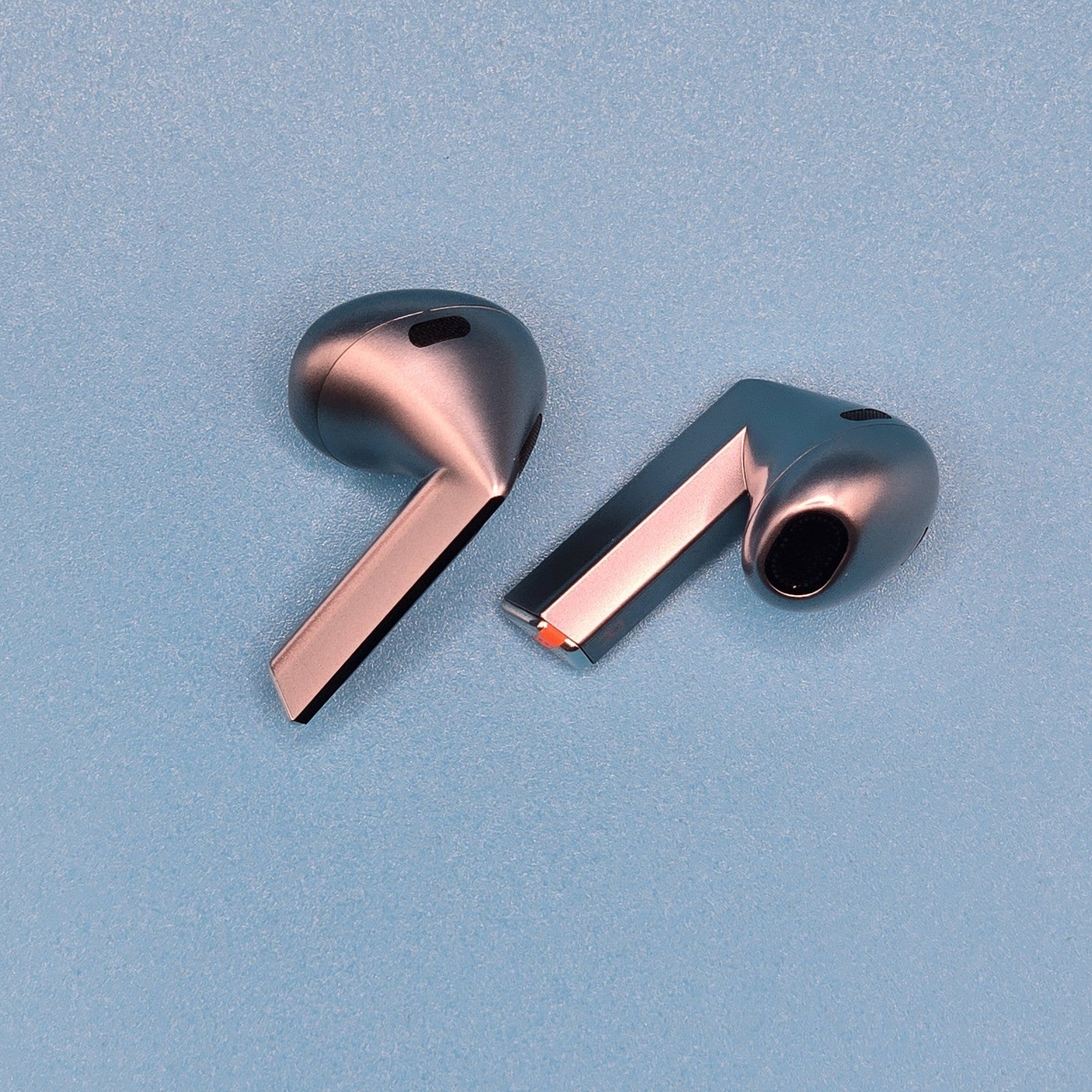 Samsung Galaxy Buds3 Wireless Bluetooth Earbuds Noise Cancelling Silver #A 134A7