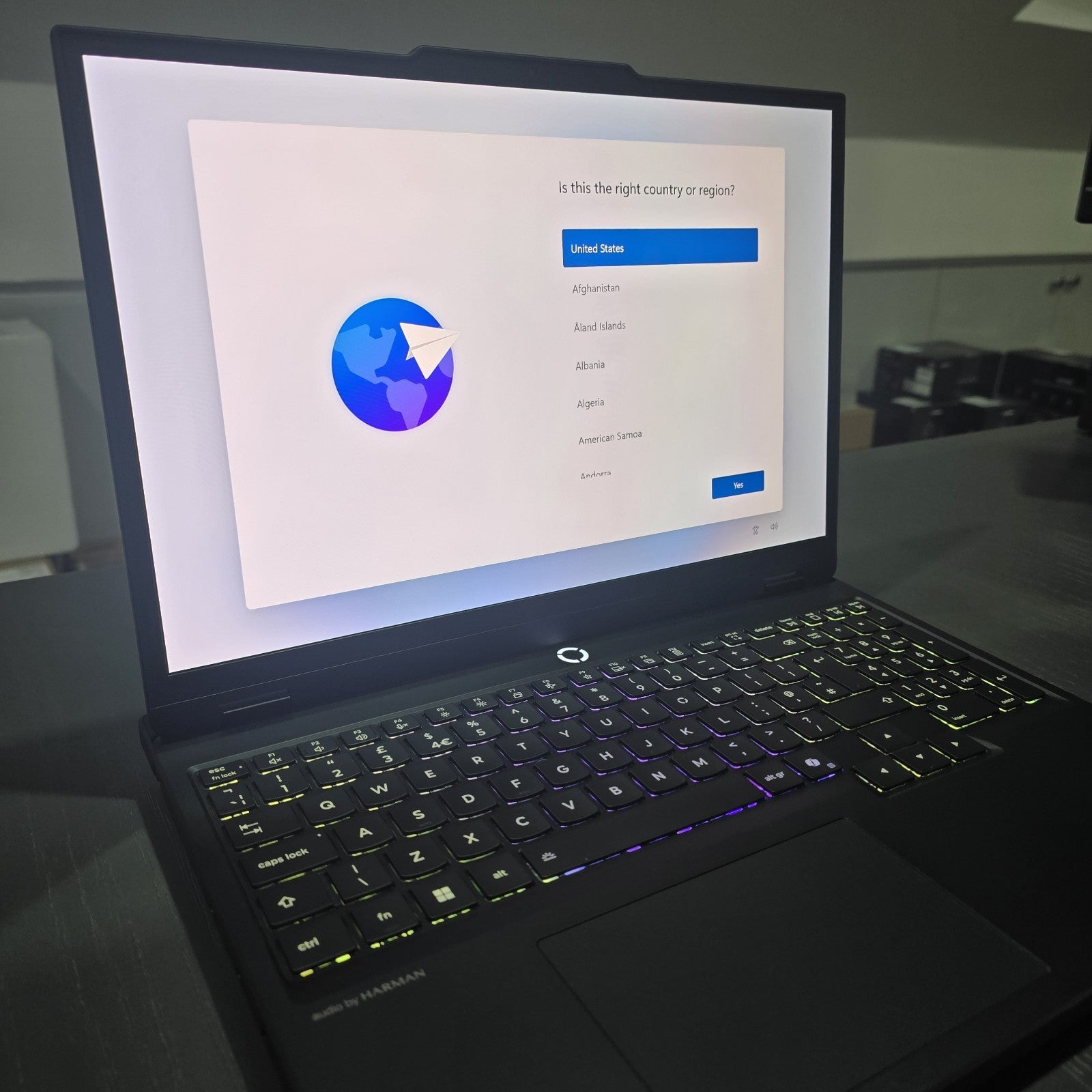 Lenovo Legion 5 RTX 5050 Gaming Laptop i7-14700HX 16GB 1TB OLED 165Hz #A 207A0