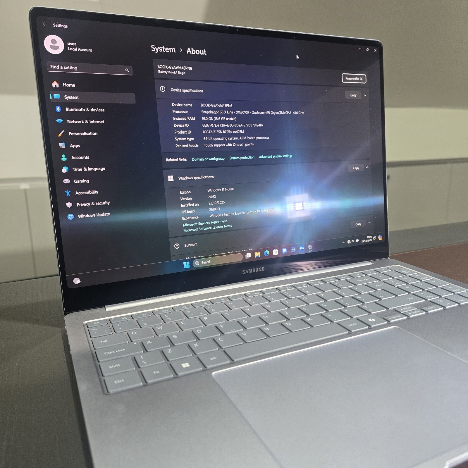 Samsung Galaxy Book4 Edge 512GB Blue Grade A Excellent Condition #104G8