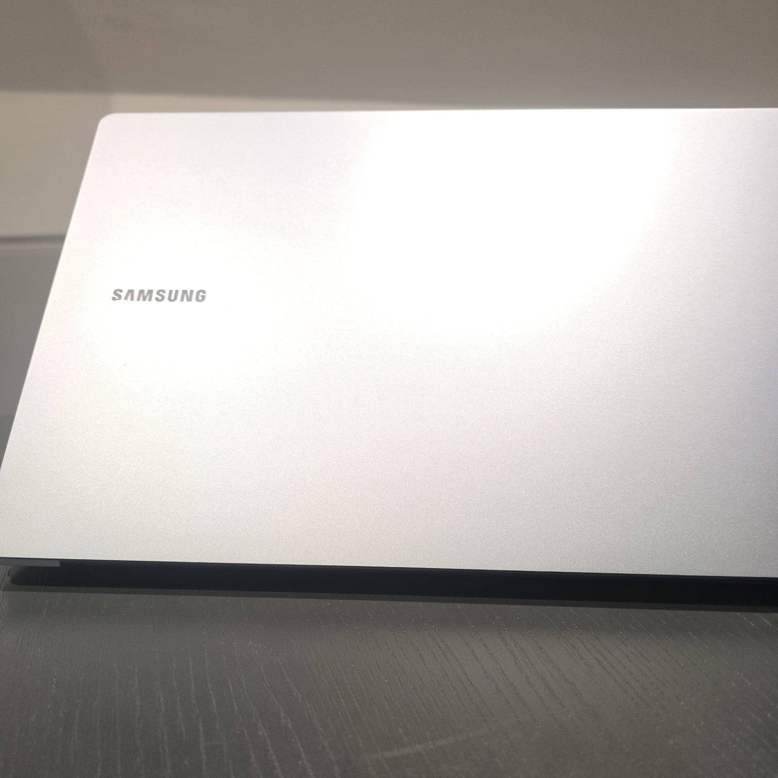 Samsung Galaxy Book4 Edge 15.6" Snapdragon X 16GB 256GB Blue Broken Key #B 214B4