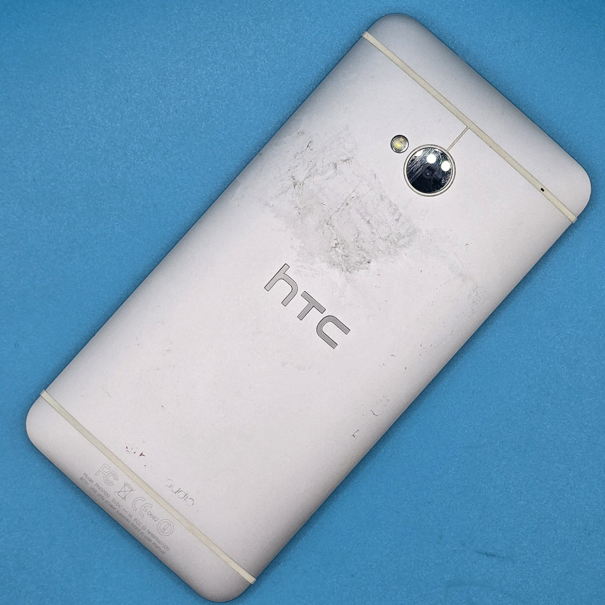 HTC One M7 32GB Silver – For Parts Only – NonWorking Device  FREE POSTAGE3