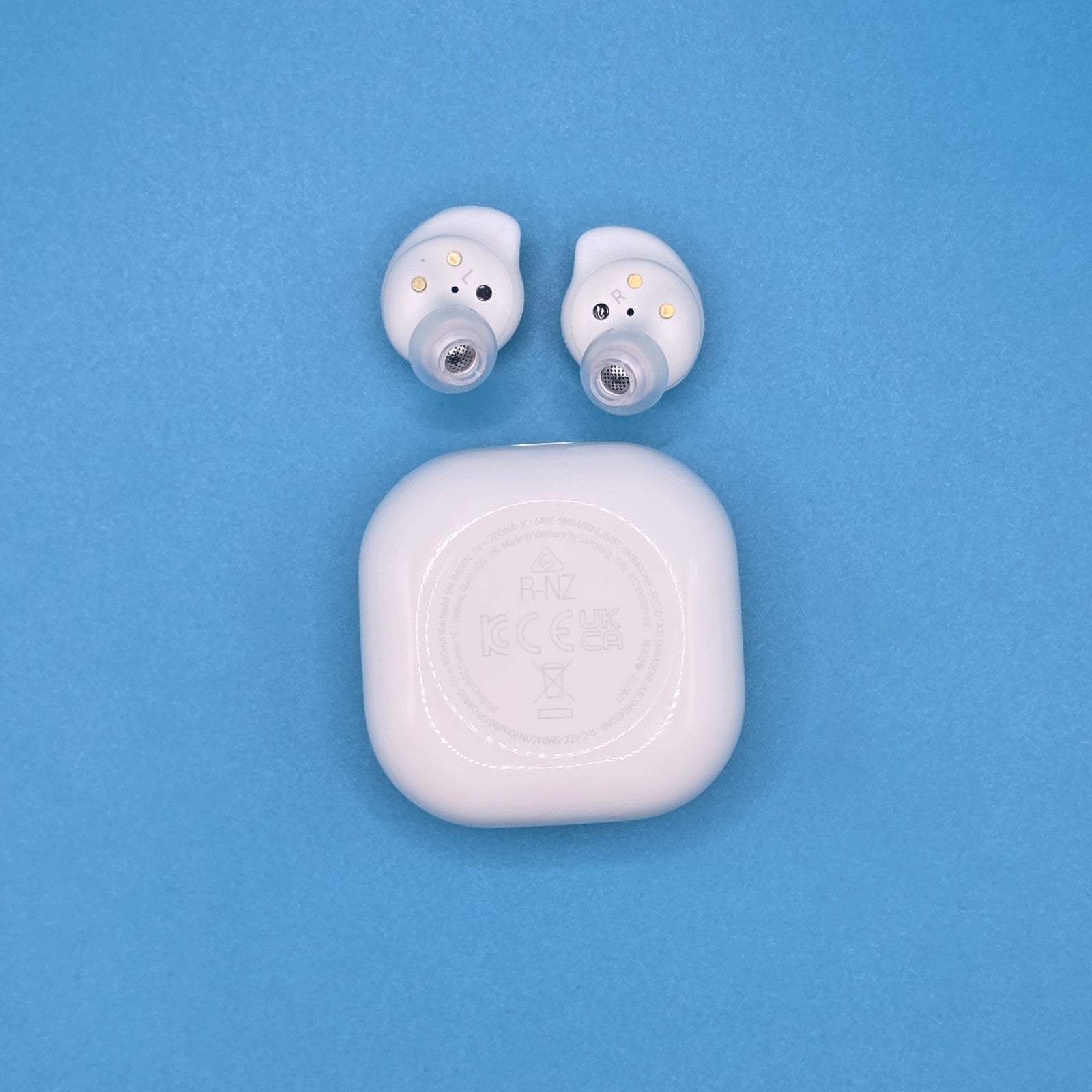 Samsung Galaxy Buds FE  White SMR400N Wireless Bluetooth Grade A Free Postage3