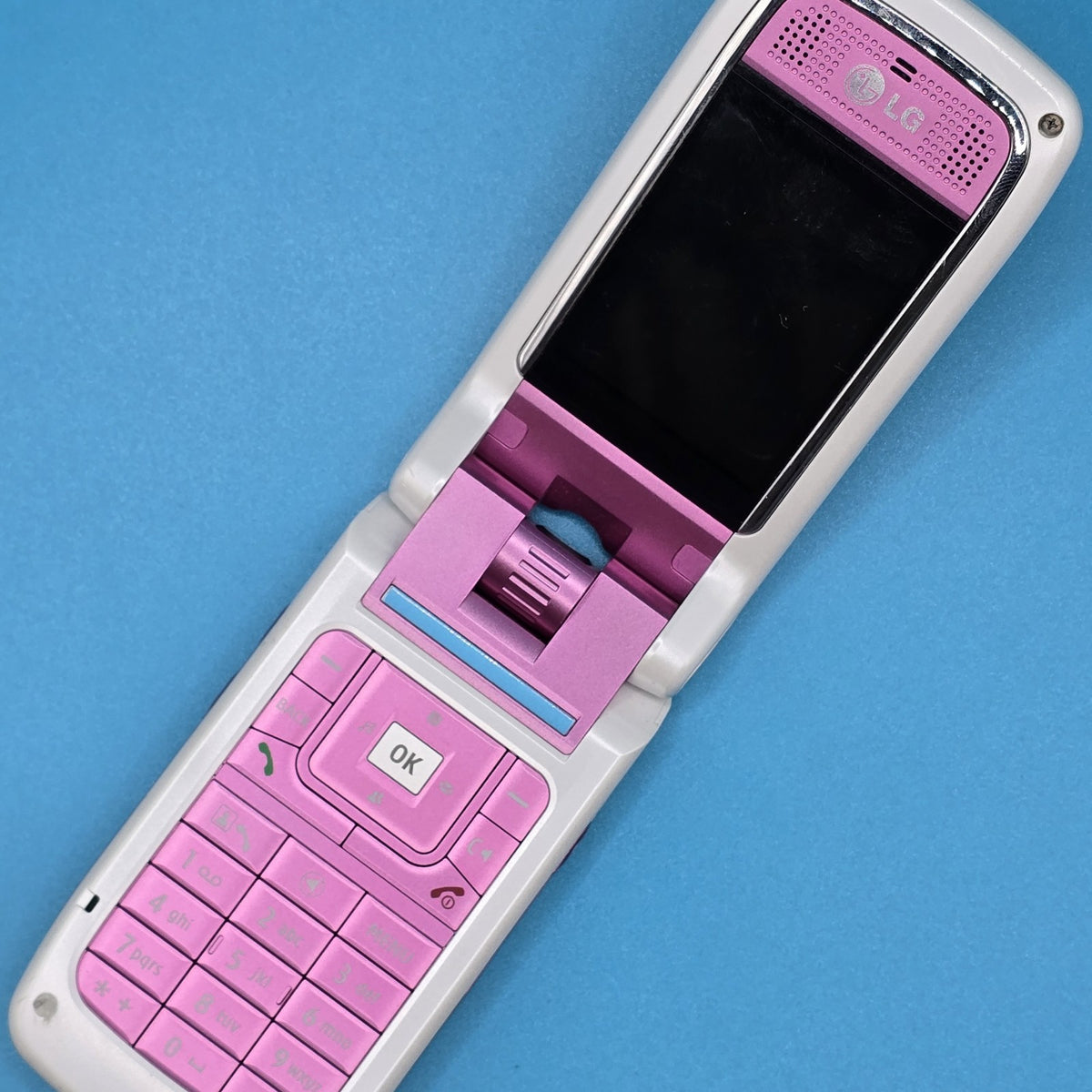 LG U880 75MB Pink – Untested – For Parts Only – FREE POSTAGE – READ DESCRIPTION1