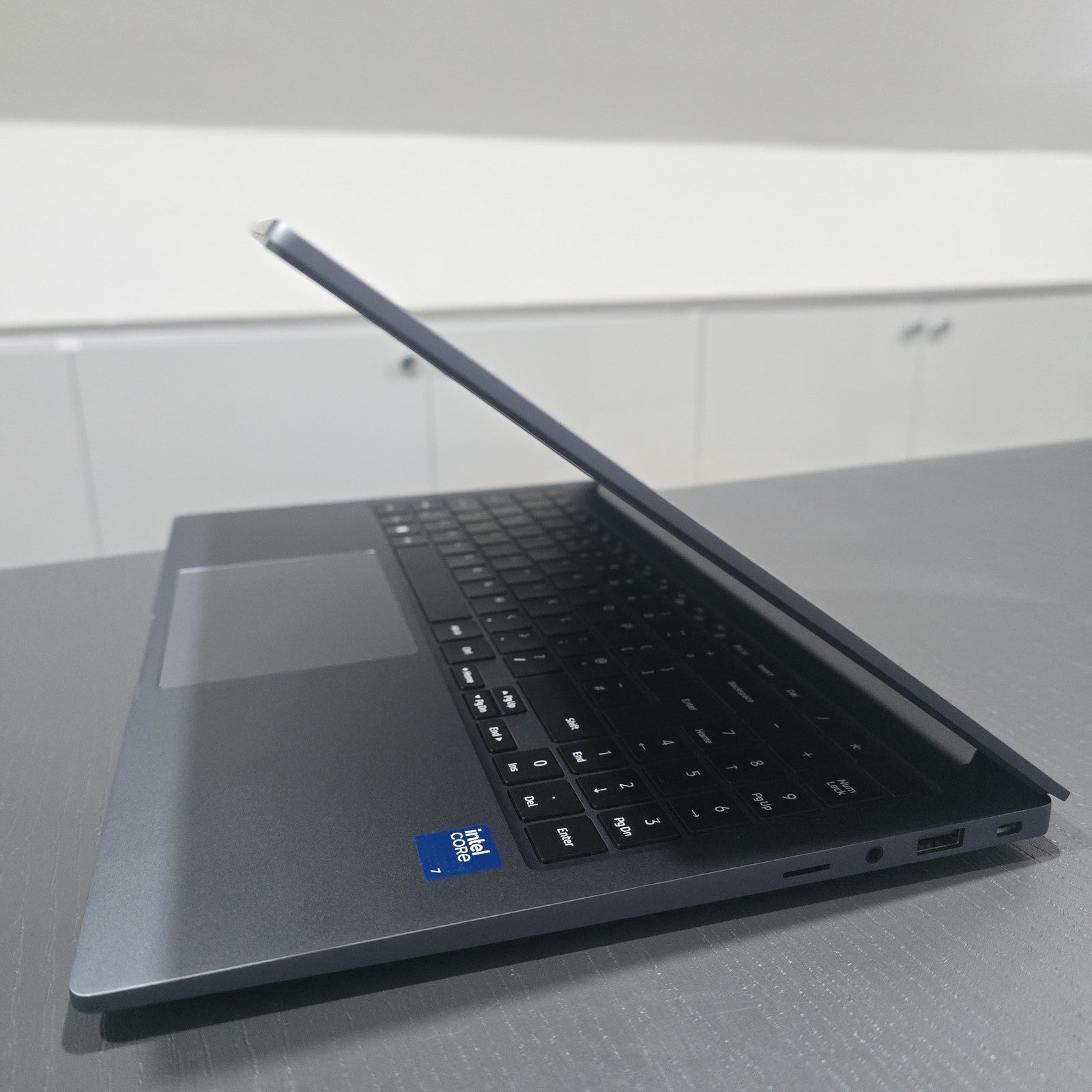 Samsung Galaxy Book4 512GB Gray Grade A Core 7 15.6” 2025 #120A6