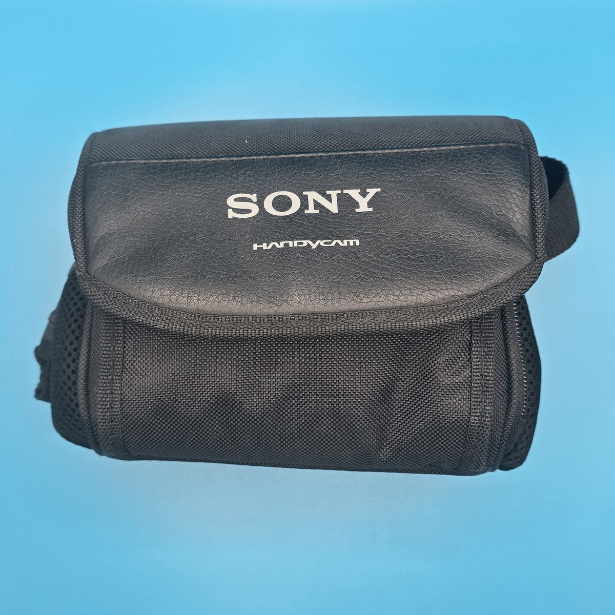 Sony DCRPC107E MiniDV Camcorder PAL  Parts/Repair  Bag, Battery, Tape12
