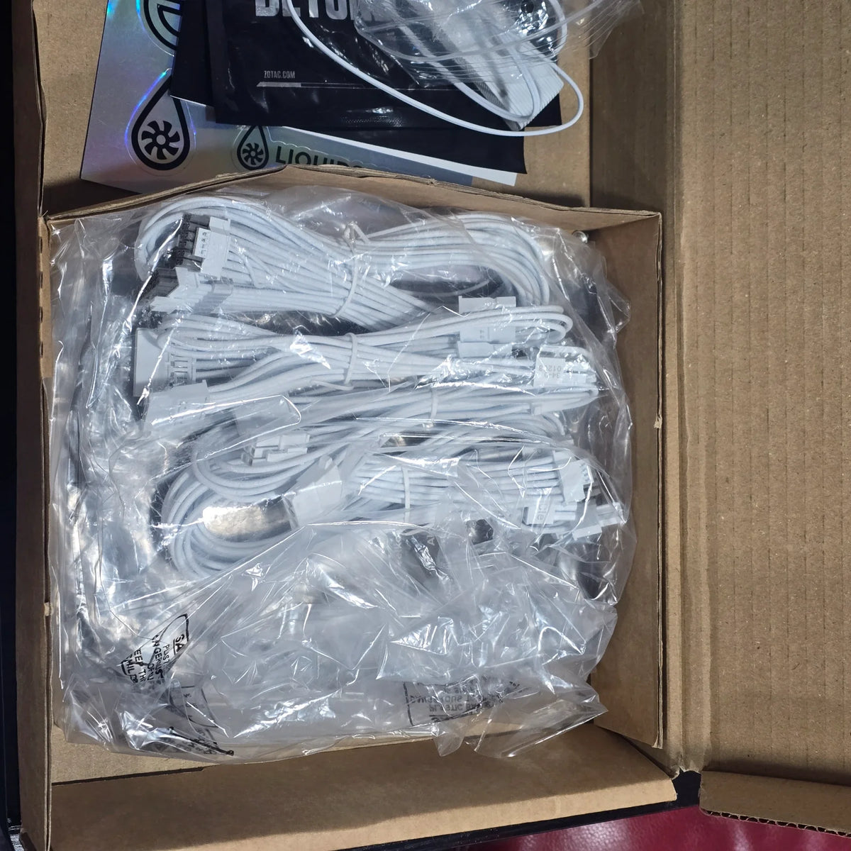 PCSpecialist Fusion Lumin 10 AMD Ryzen 5 7600 RTX 5060 White Grade A — photo 17