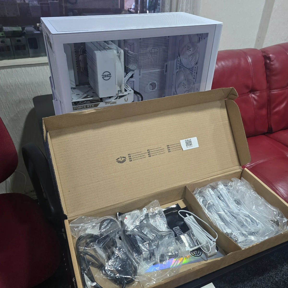 PCSpecialist Fusion Lumin 10 AMD Ryzen 5 7600 RTX 5060 White Grade A — photo 20
