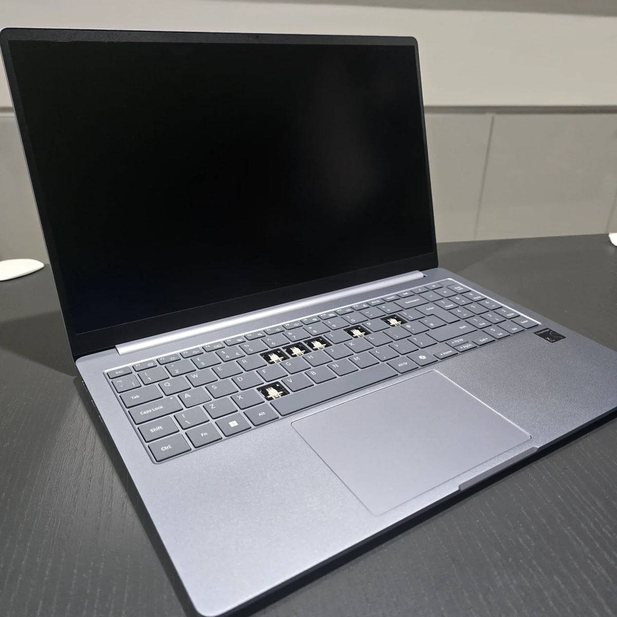 Samsung Galaxy Book4 Edge Qualcomm Snapdragon X Plus X1P-42-100 (8-core) Grade C — photo 1
