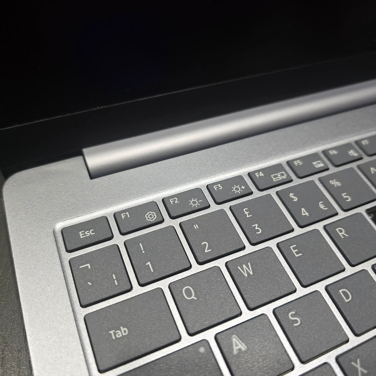 Samsung Galaxy Book4 Edge Qualcomm Snapdragon X Plus X1P-42-100 (8-core) Grade C — photo 7