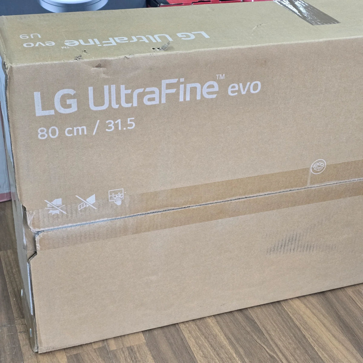 LG UltraFine evo 32U990A-S 31.47 inches (32-inch class) Grade A — photo 1