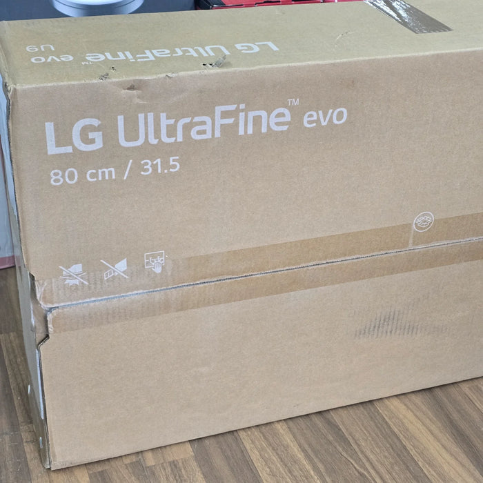LG UltraFine evo 32U990A-S 31.47 inches (32-inch class) Grade A — photo 1
